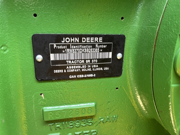 2025 John Deere 8R 370 - Photo40