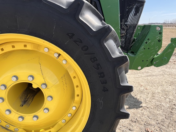 2025 John Deere 8R 370 - Photo13