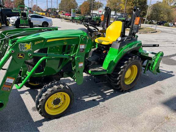 2018 John Deere 2032R-2