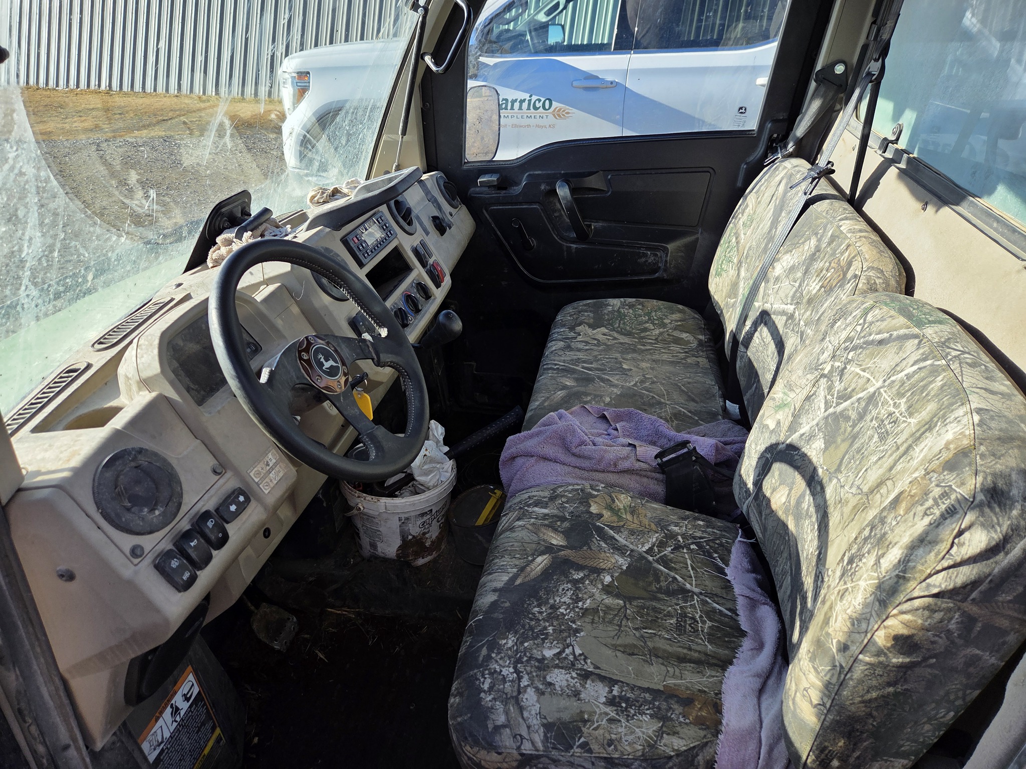 2024 John Deere 835r Image 7