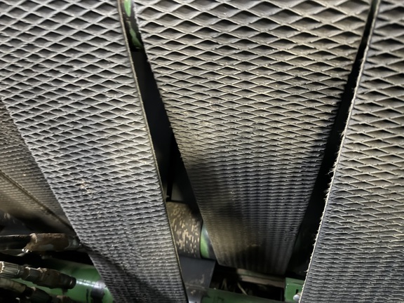 2020 John Deere 560M - Photo10