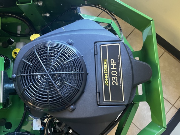 2025 John Deere Z720E-4