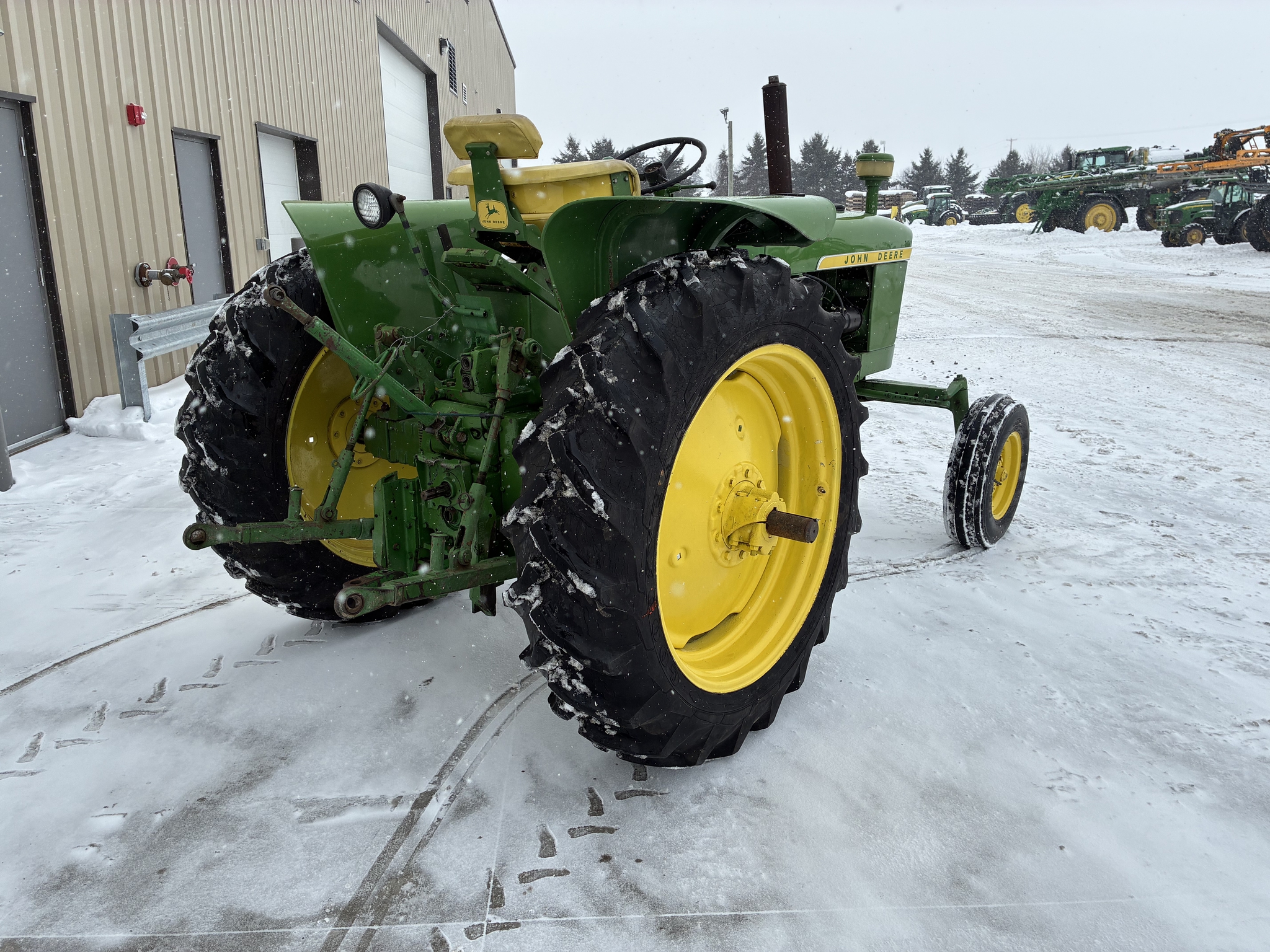 1963 John Deere 2010 Image 3