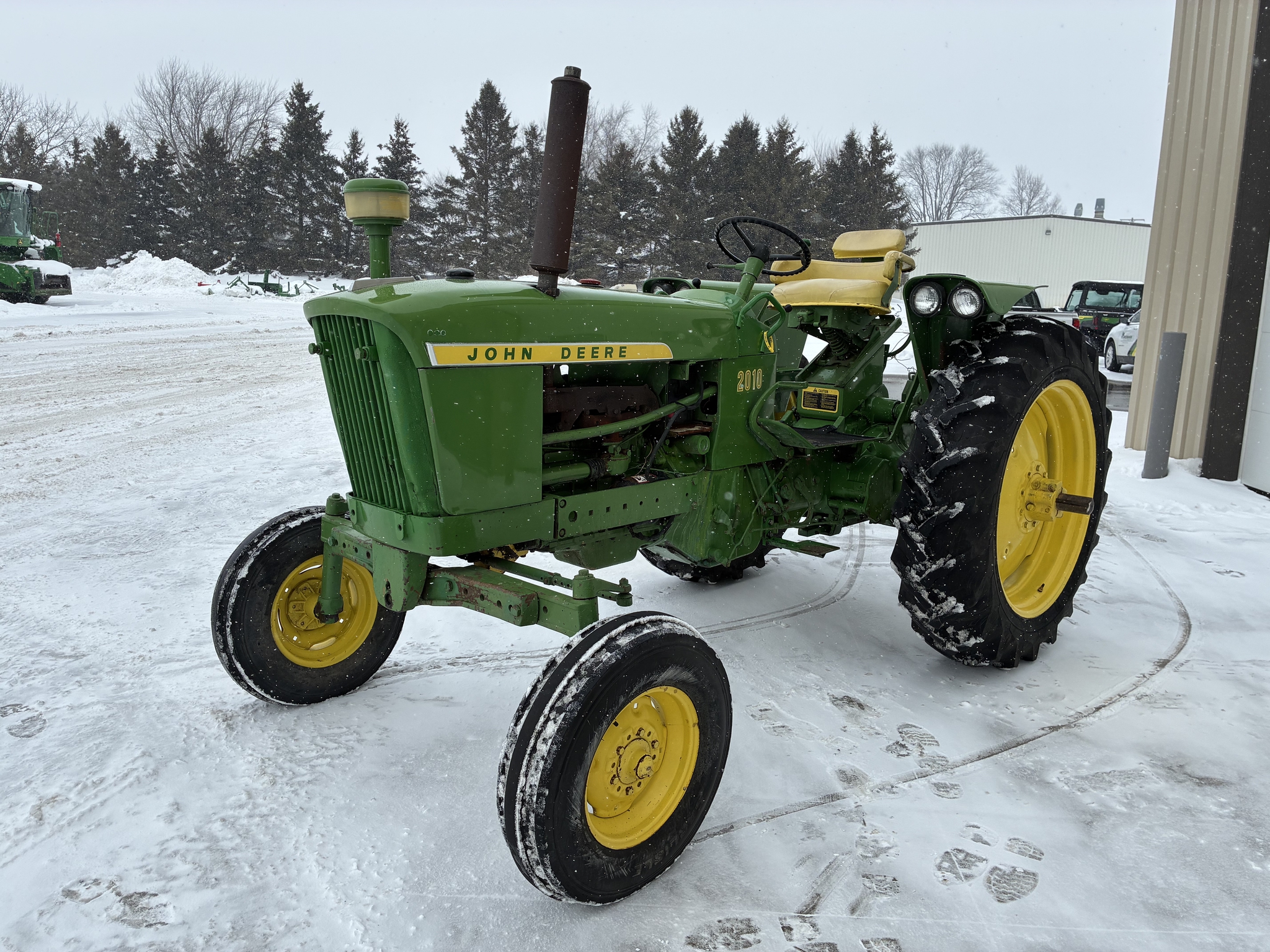 1963 John Deere 2010 Image 7