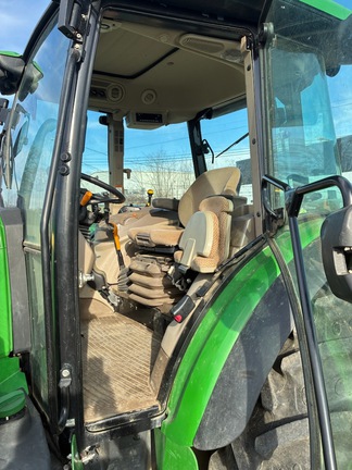 2023 John Deere 5105M