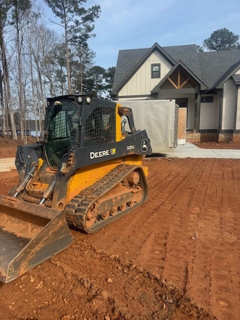 2022 John Deere 325G Image 1