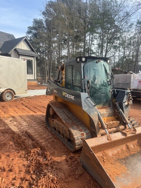 2022 John Deere 325G Image 3