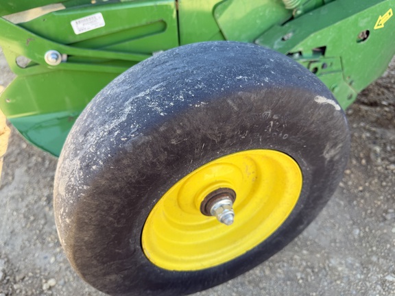 2019 John Deere 560M - Photo9