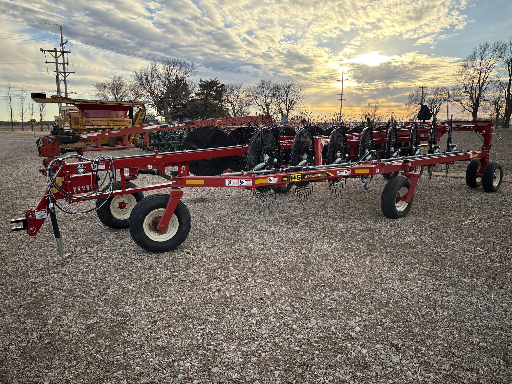 2024 H&S FF6116 Image 3