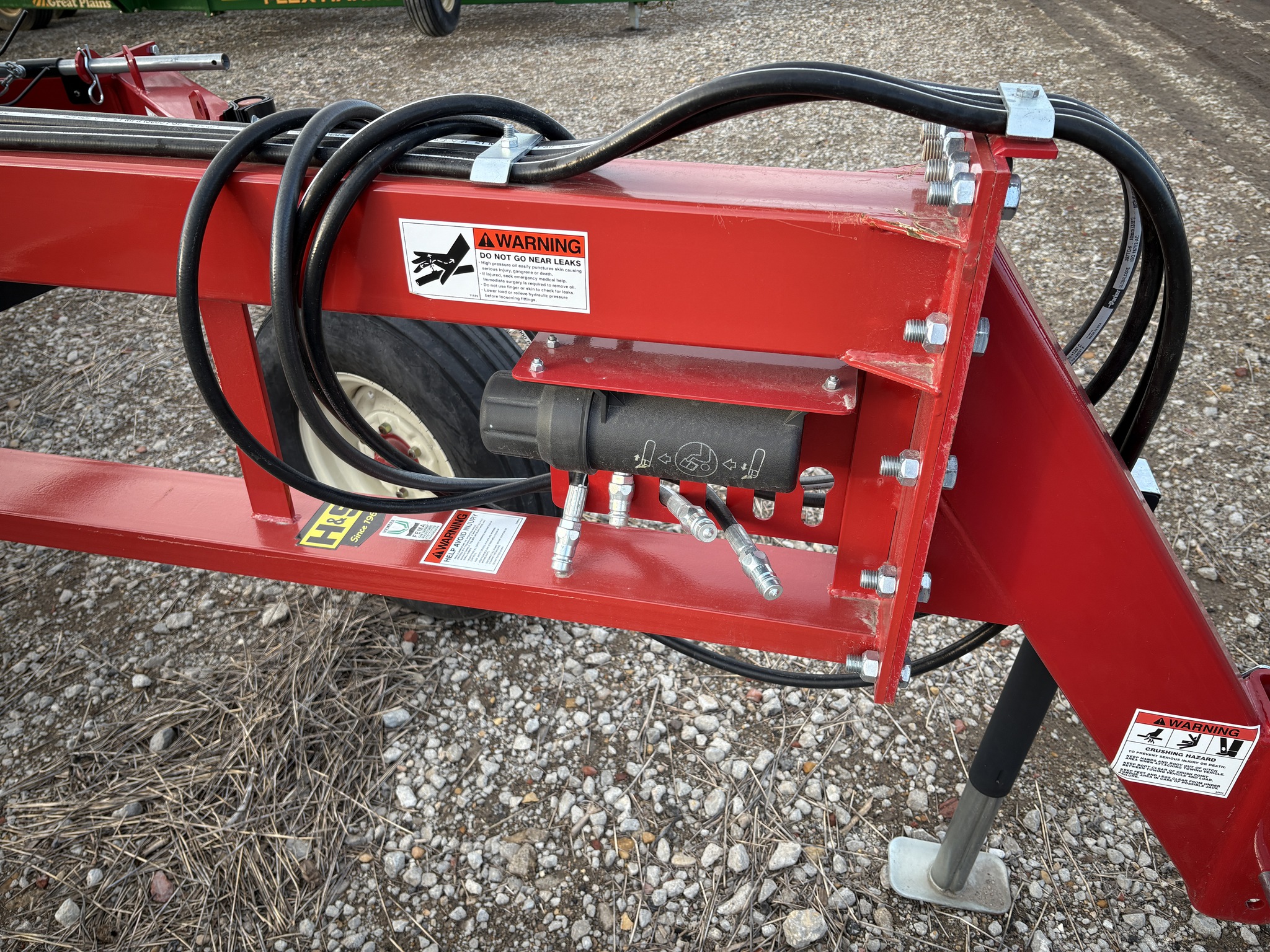 2024 H&S FF6116 Image 6