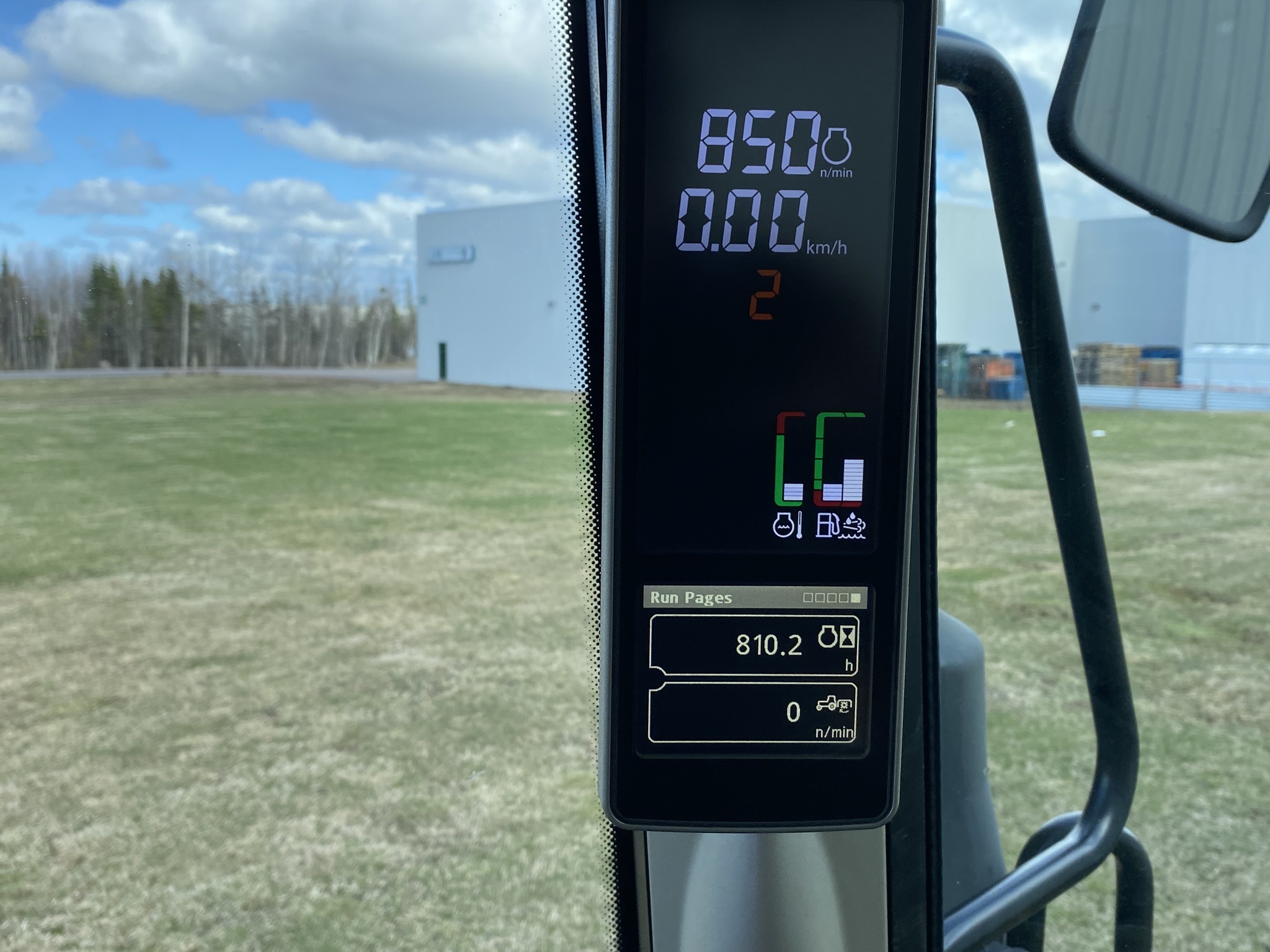 2025 John Deere 6120M Image 10