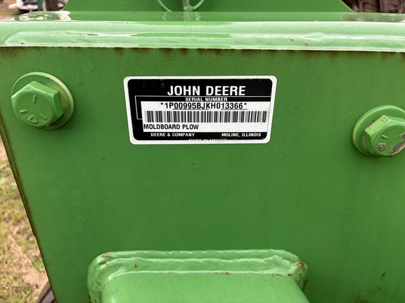 2019 John Deere 995 Photo 1