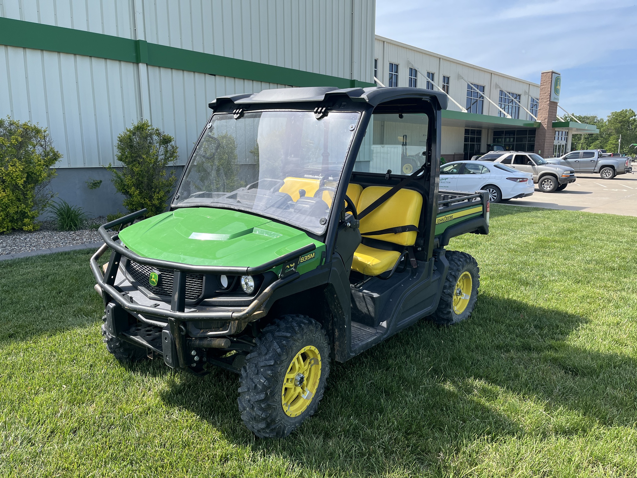  2019 John Deere XUV 835M at Heritage Tractor in Adrian, MO