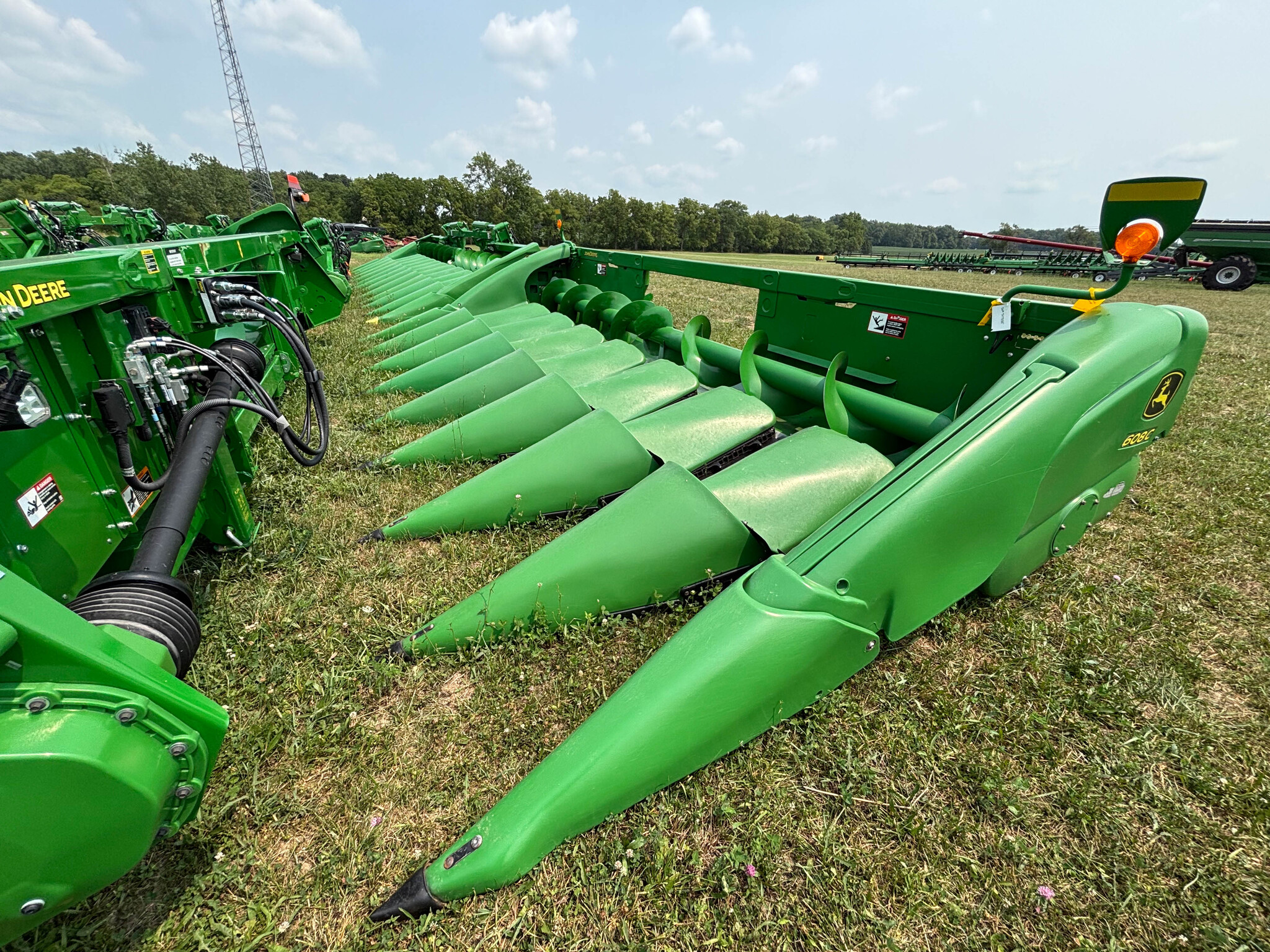 Used 2012 John Deere 608C Corn and Row Crop headers at Koenig Equipment in Anna, OH - PhotoXL0