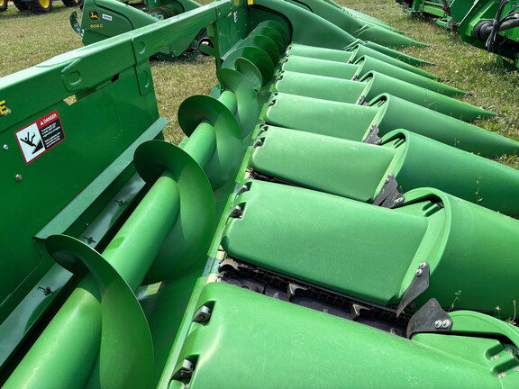 Used 2012 John Deere 608C Corn and Row Crop headers at Koenig Equipment in Anna, OH - Photo9