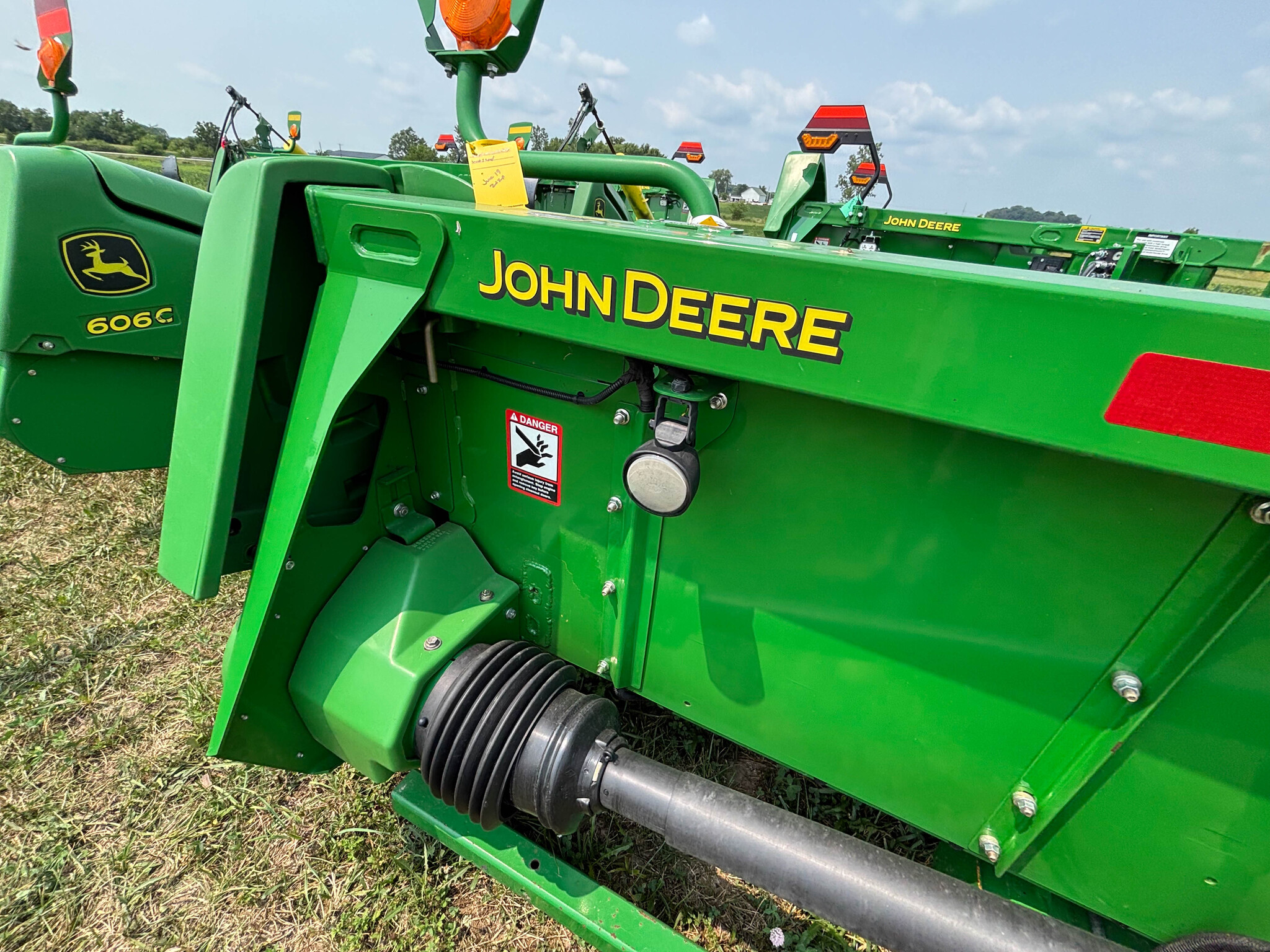 Used 2012 John Deere 608C Corn and Row Crop headers at Koenig Equipment in Anna, OH - PhotoXL15