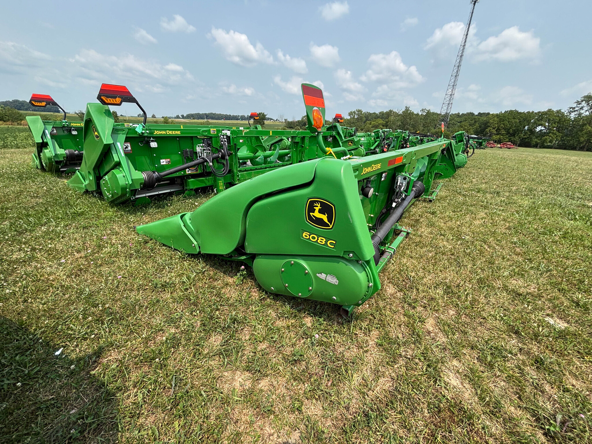 Used 2012 John Deere 608C Corn and Row Crop headers at Koenig Equipment in Anna, OH - PhotoXL1
