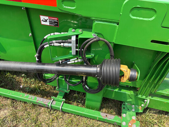 Used 2012 John Deere 608C Corn and Row Crop headers at Koenig Equipment in Anna, OH - Photo7