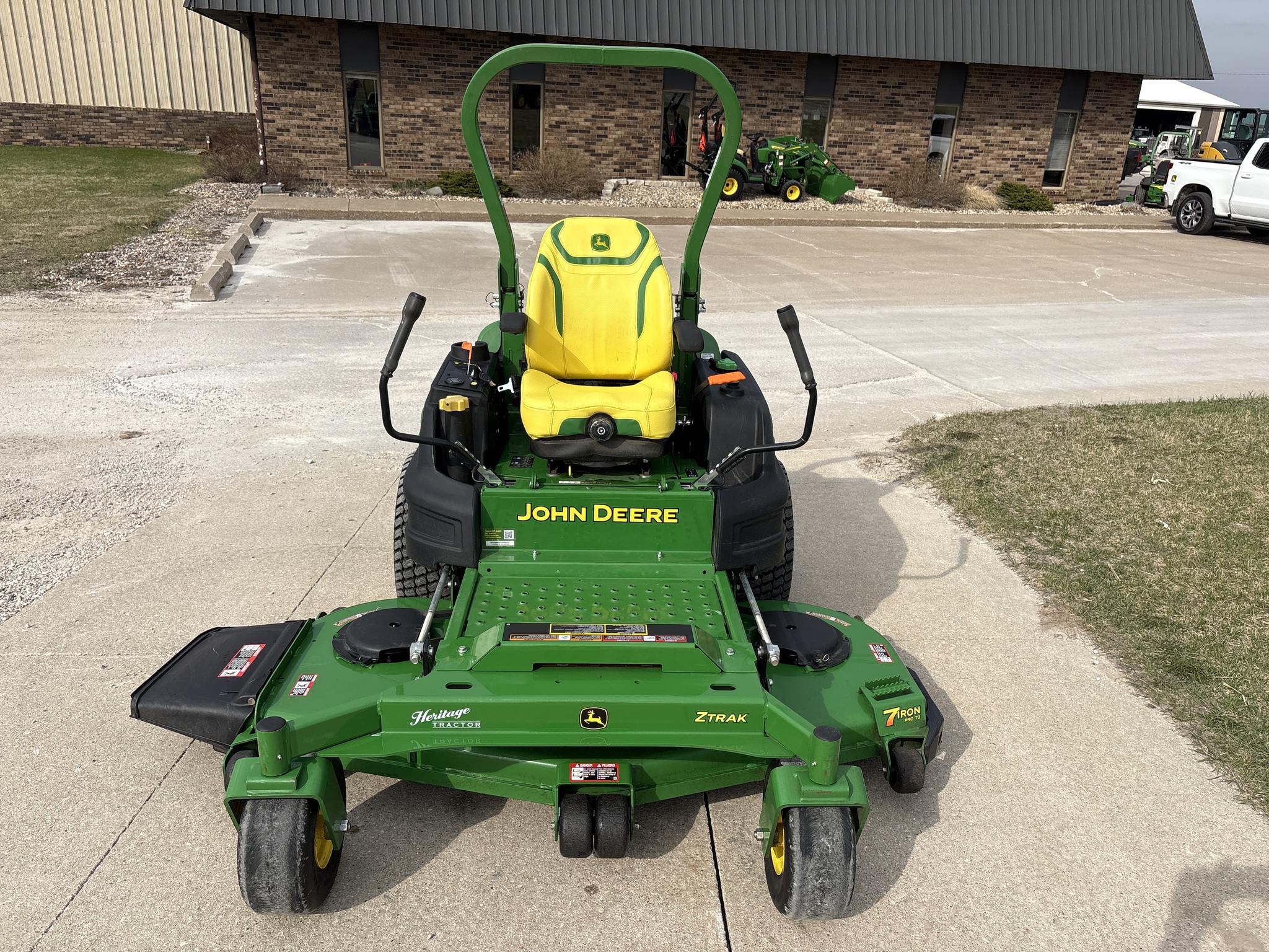  2025 John Deere Z997R at Heritage Tractor in Geneseo, IL