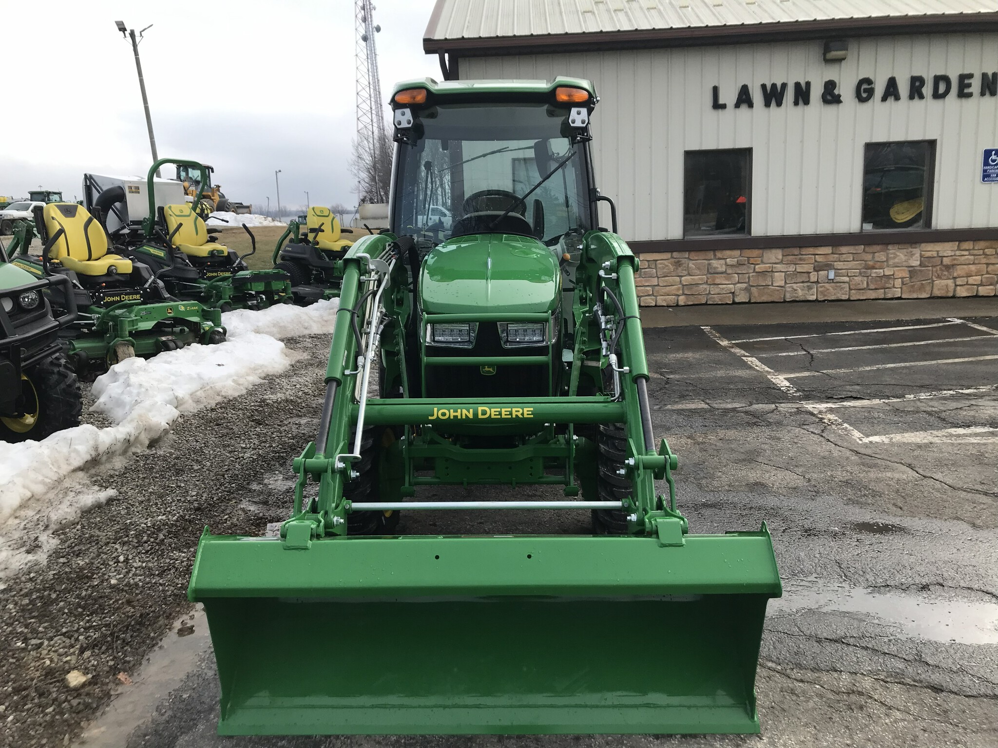2025 John Deere 3046R Image 2