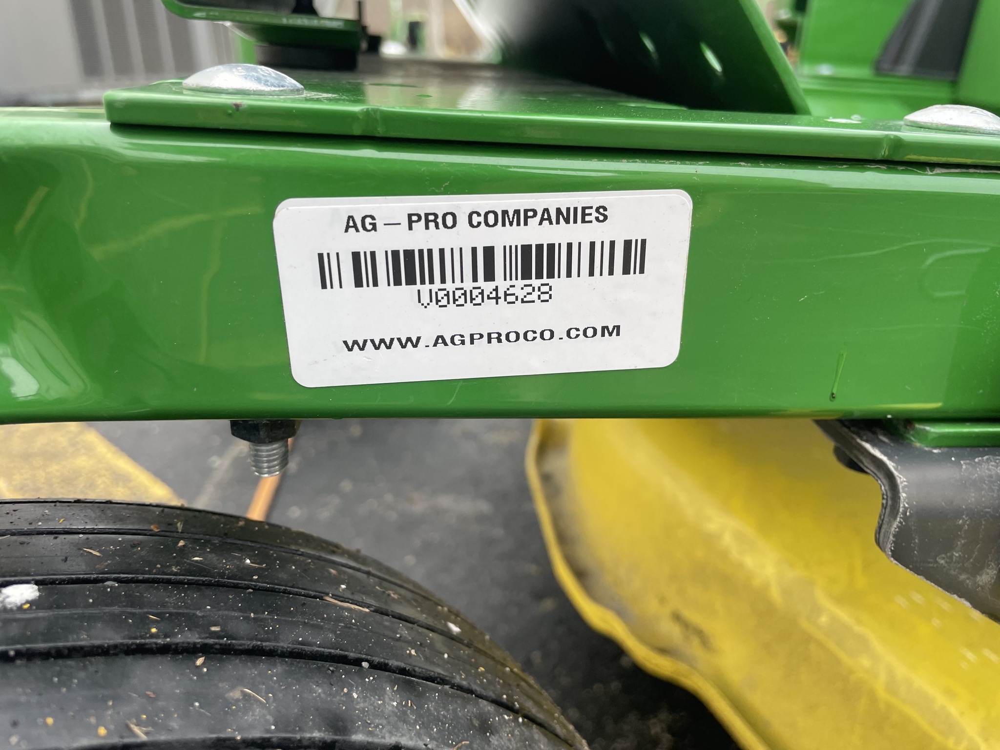 2021 John Deere Z515E Image 6