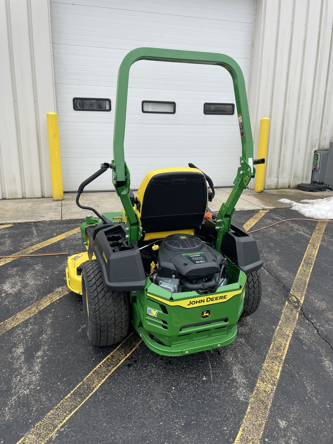 2021 John Deere Z515E Image 4