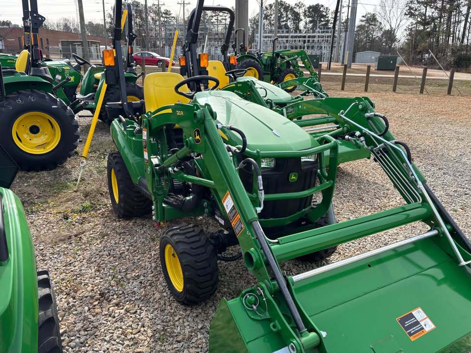 2024 John Deere 1023E Image 2