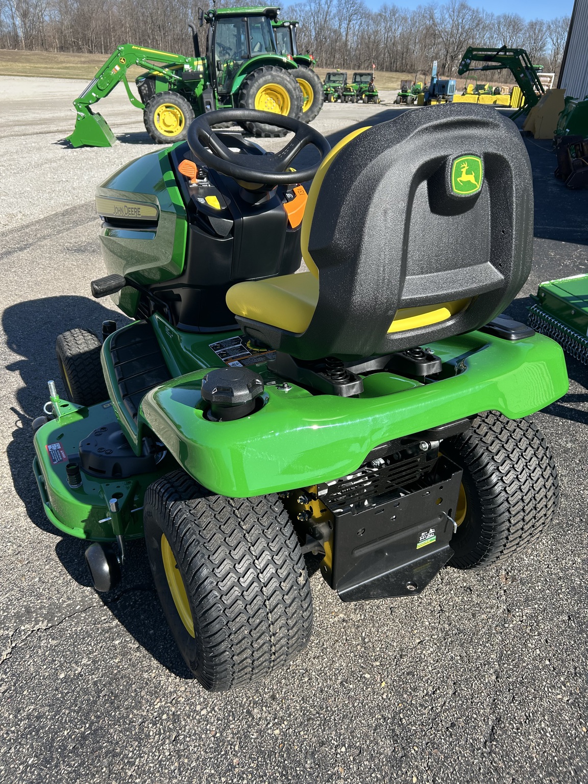 2026 John Deere X330 Image 4