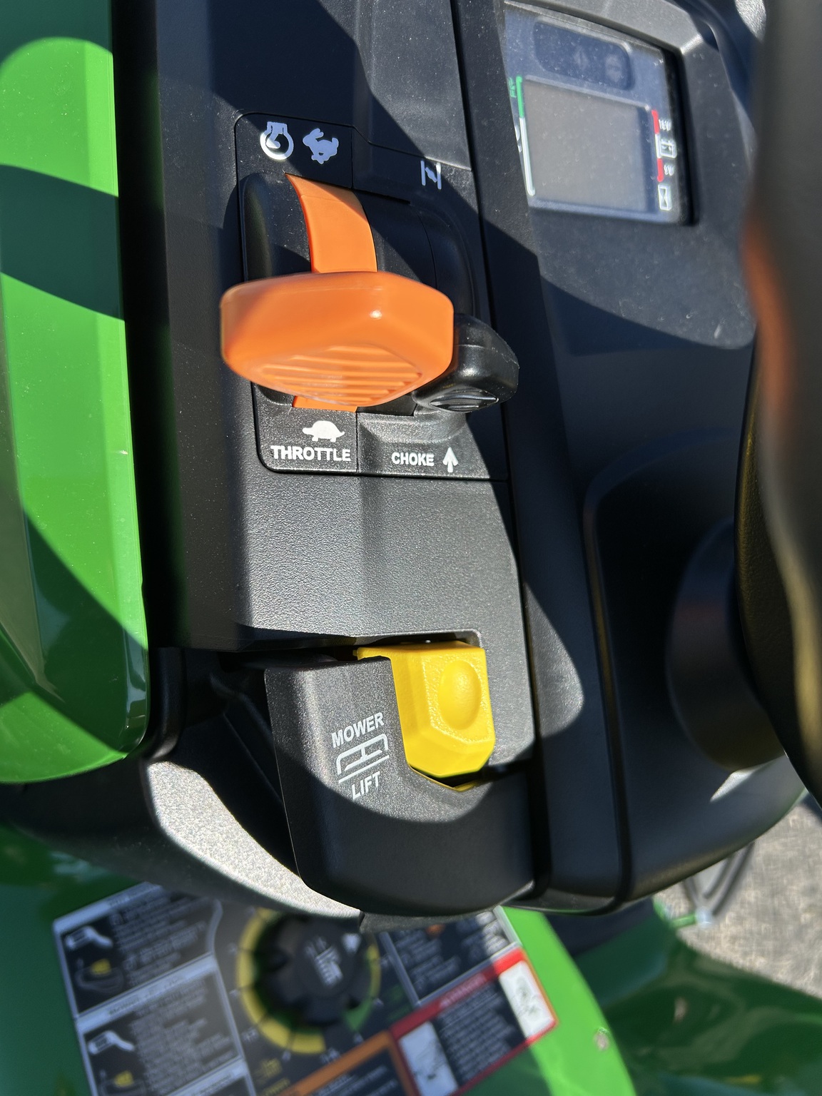 2026 John Deere X330 Image 11