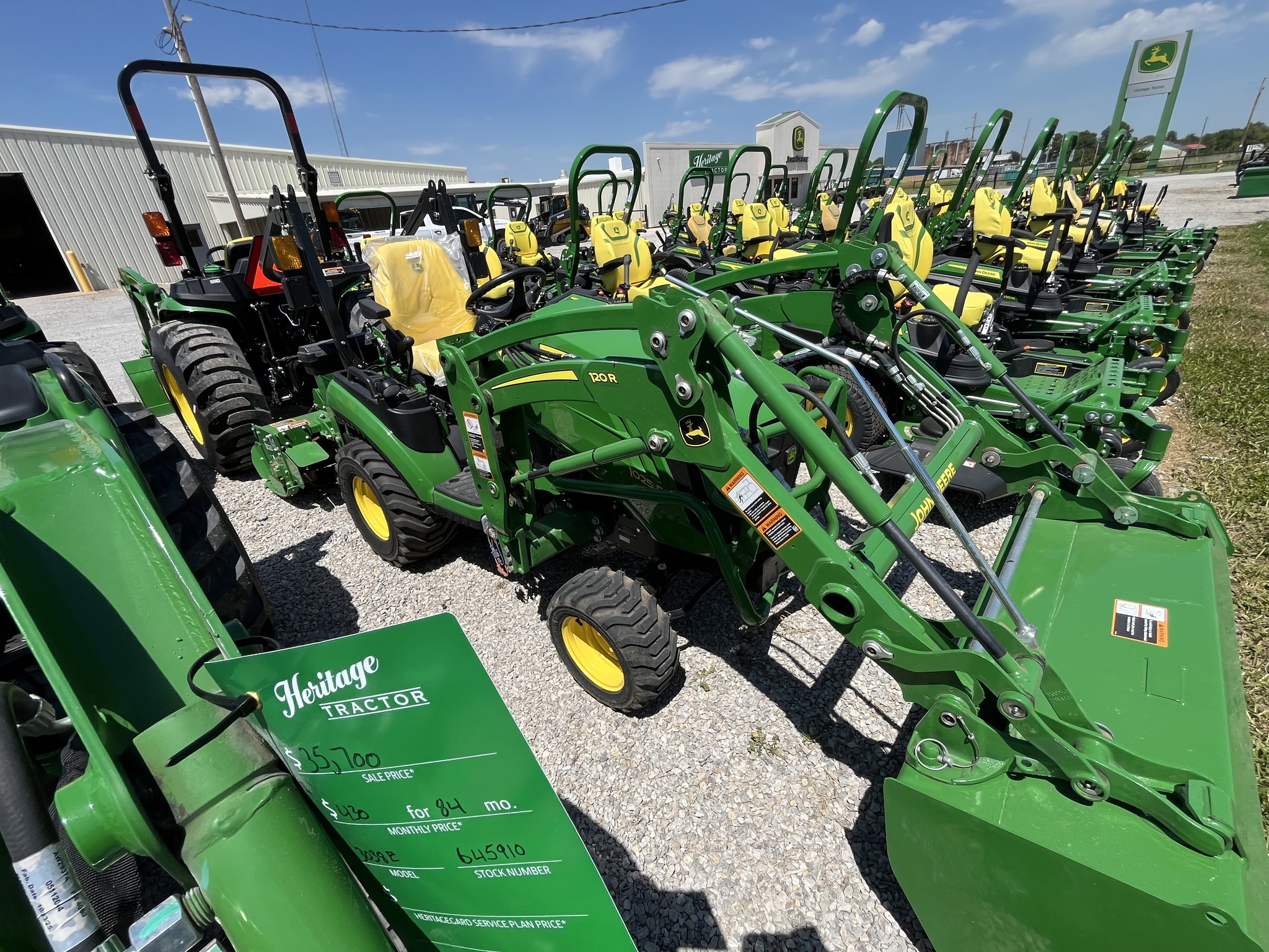  2024 John Deere 1025R at Heritage Tractor in Pittsburg, KS