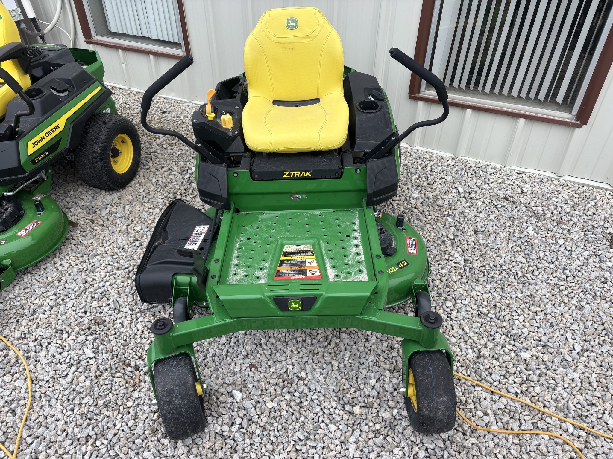 2024 John Deere Z315E Image 1