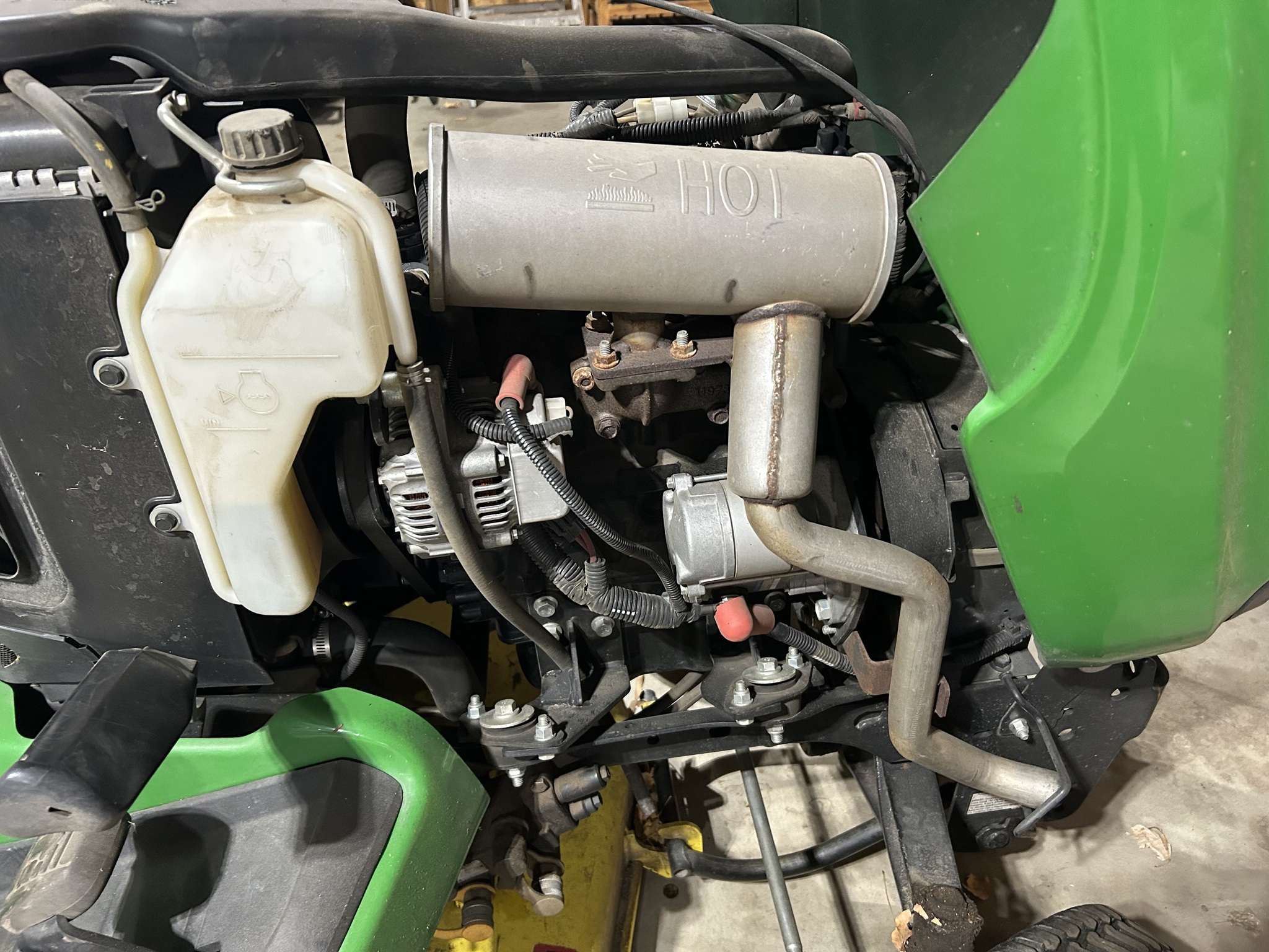  2014 John Deere X750 at Heritage Tractor in Streator, IL