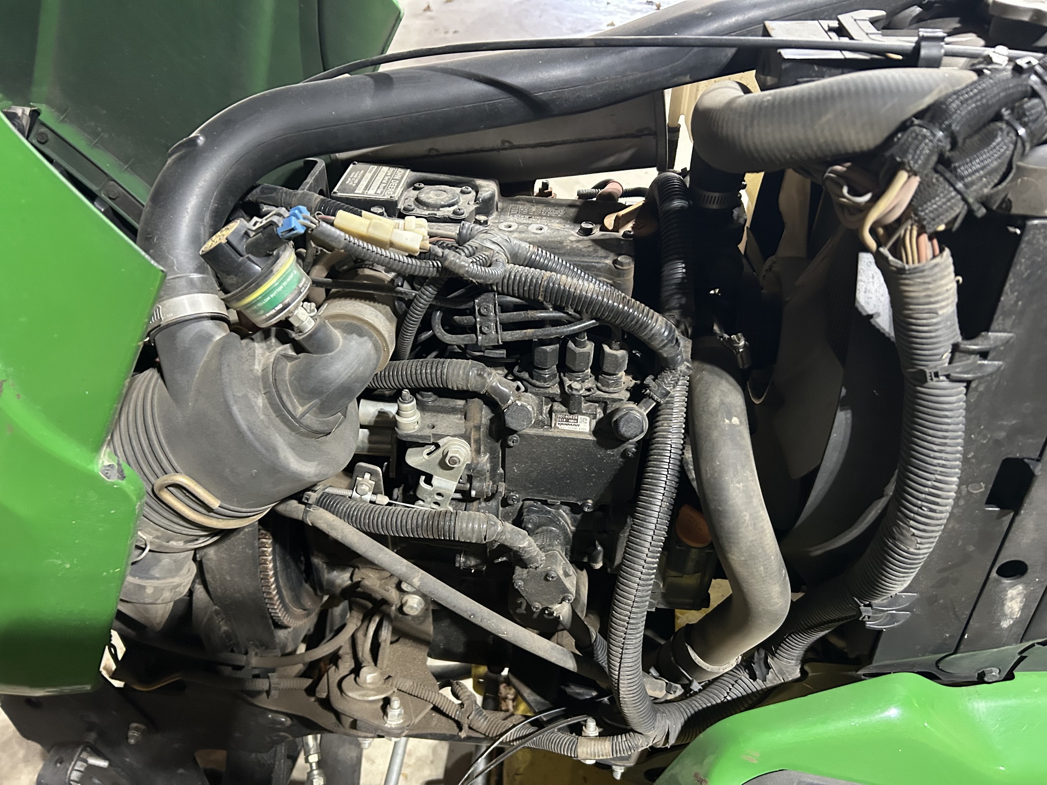  2014 John Deere X750 at Heritage Tractor in Streator, IL