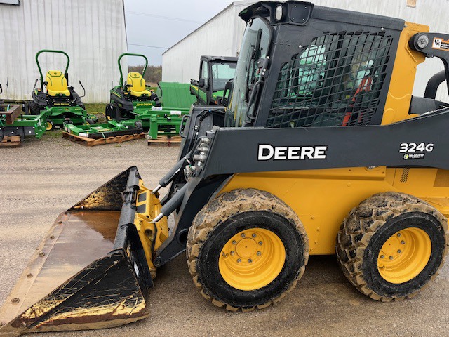 2023 John Deere 324G Image 7