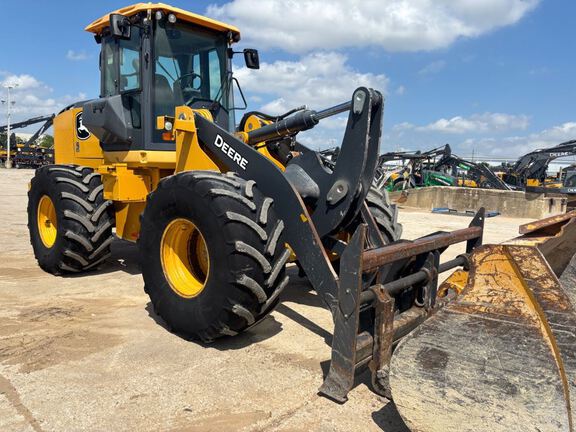 Photo of a 2019 John Deere 624L