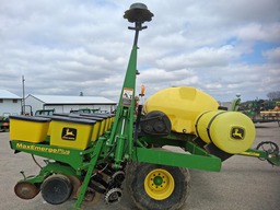 Planter For Sale 2004 John Deere 1780 