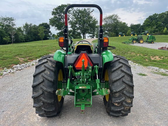 2016 John Deere 5055E