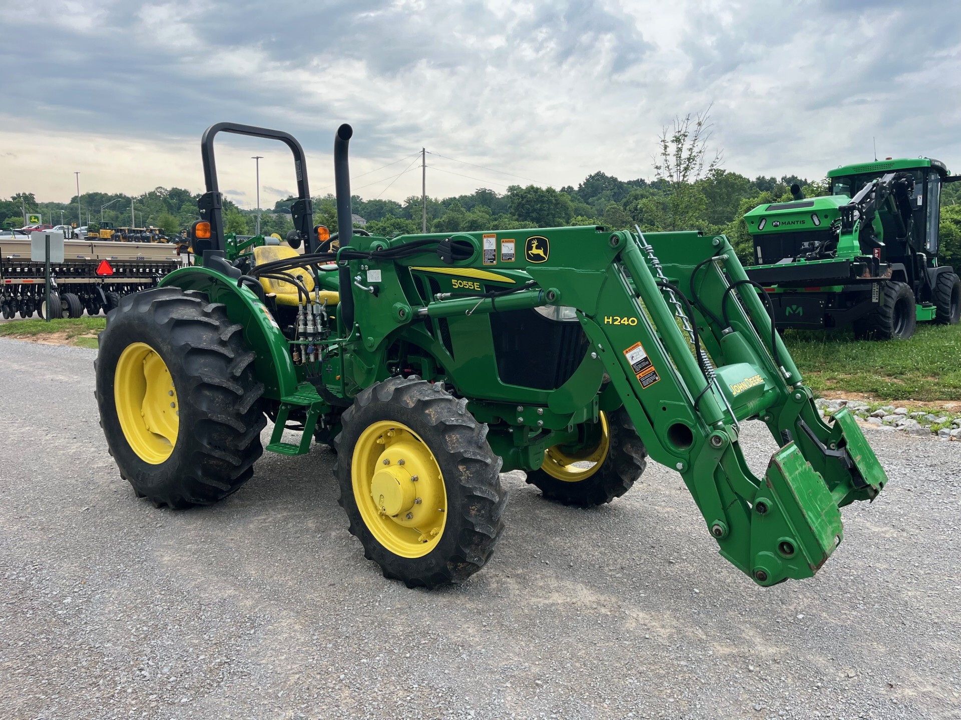 2016 John Deere 5055E