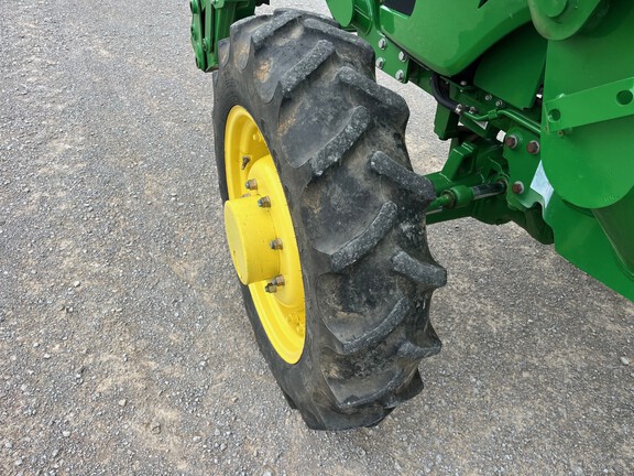 2016 John Deere 5055E