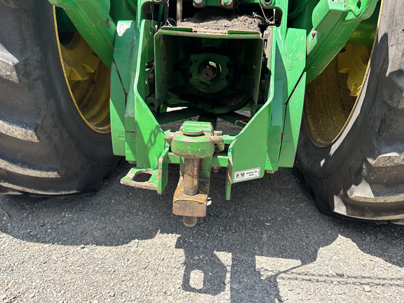 1995 John-Deere 8200
