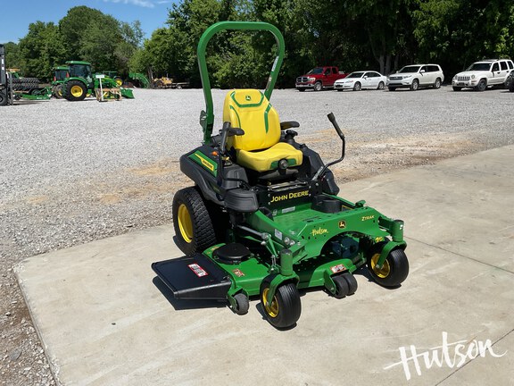 Photo of 2023 John Deere Z950R