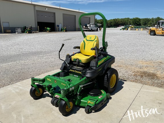Photo of 2023 John Deere Z950R