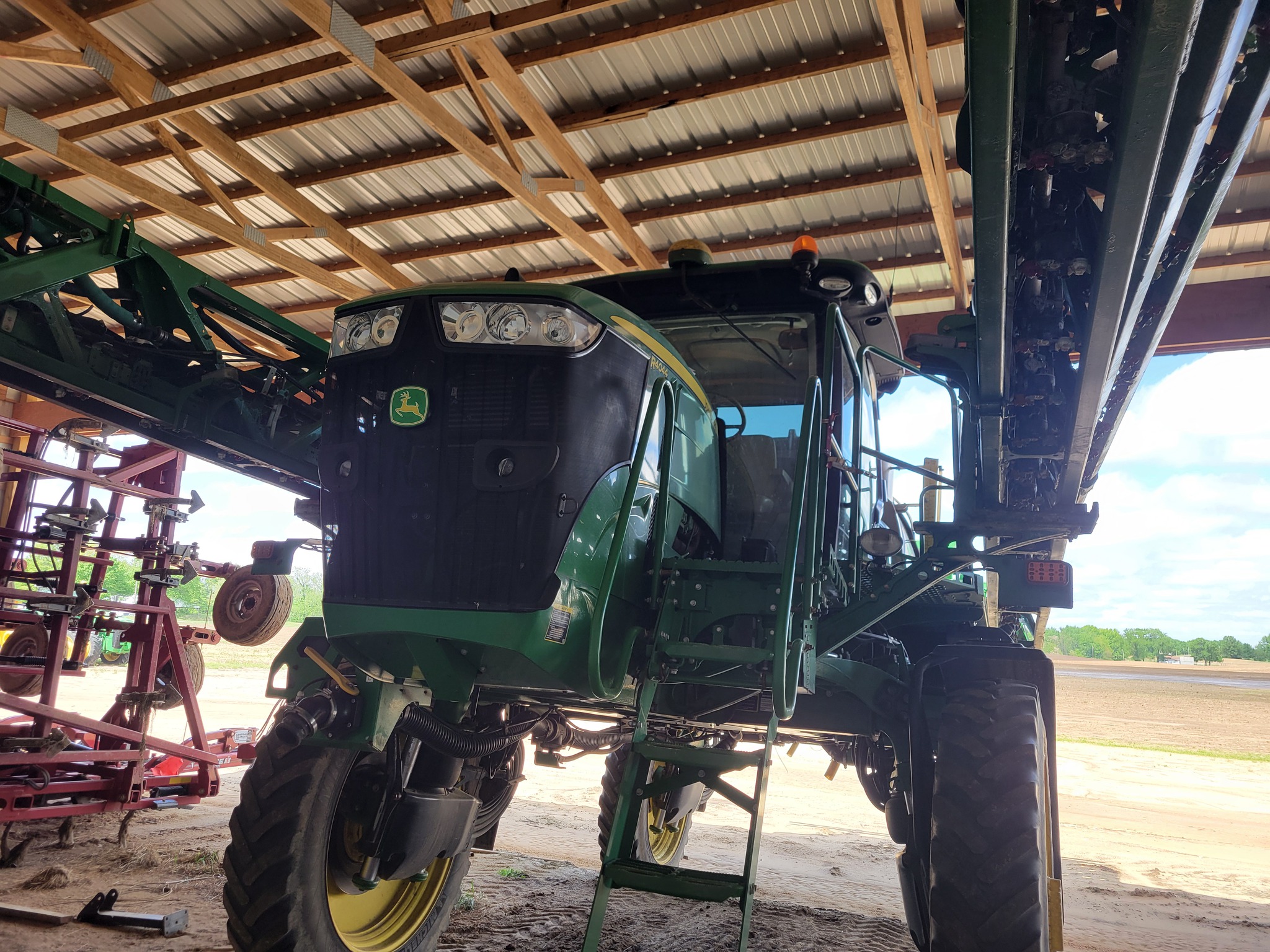 2019 John Deere R4044