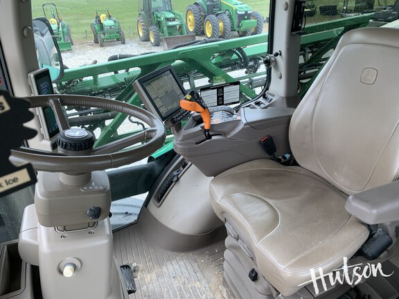 Photo of 2019 John Deere R4044