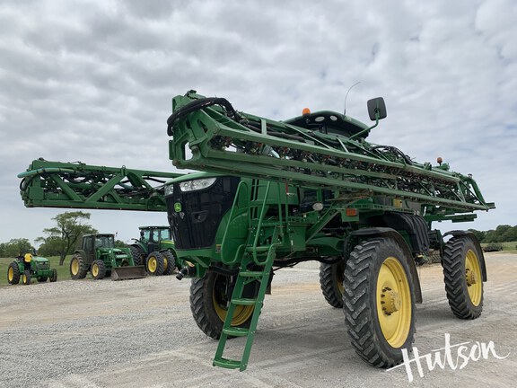 Photo of 2019 John Deere R4044