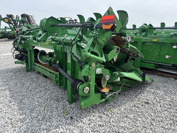 Used 2024 John Deere C12F Corn and Row Crop headers at Koenig Equipment in Urbana, OH - Photo6