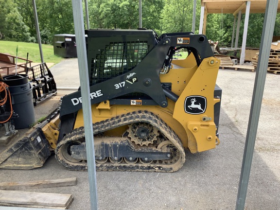Photo of 2025 John Deere 317 P