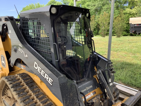 Photo of 2025 John Deere 317 P