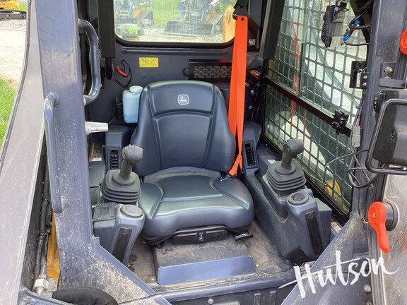 Photo of 2025 John Deere 317 P