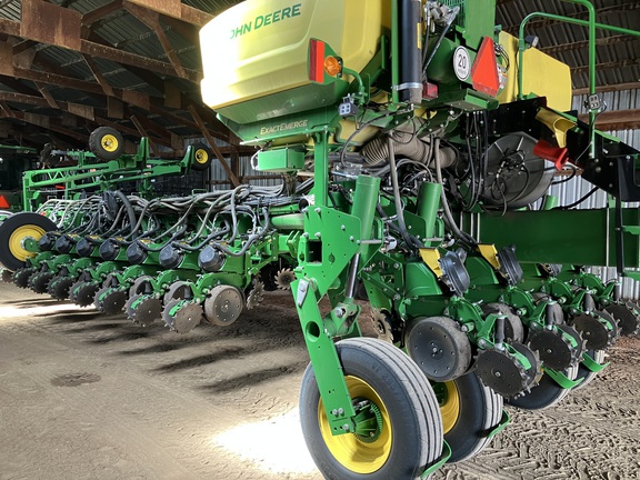 2022 John Deere 1775NT - Photo5